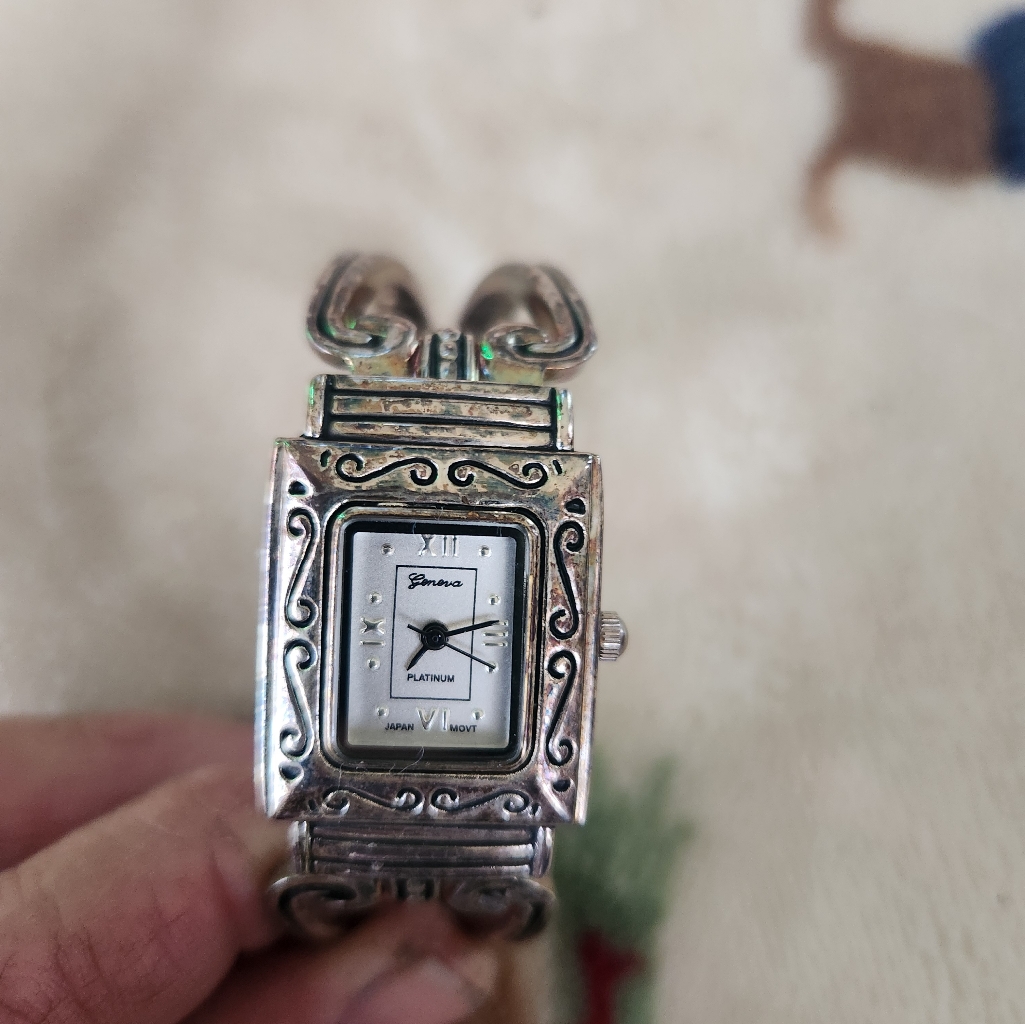 Vintage Geneva Platnium Womans Watch